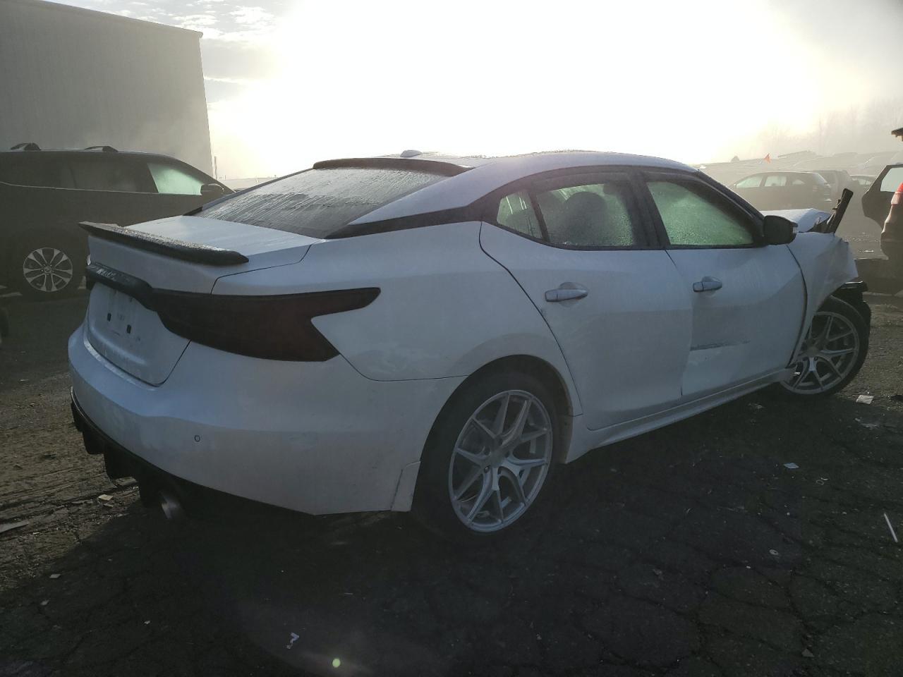 2016 NISSAN MAXIMA 3.5 - Фото 3