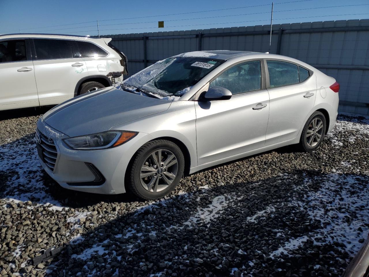 2018 HYUNDAI ELANTRA SE