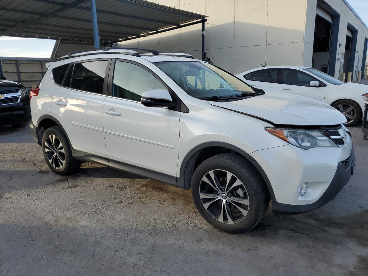 2015 TOYOTA RAV4 LIMIT - Фото 4