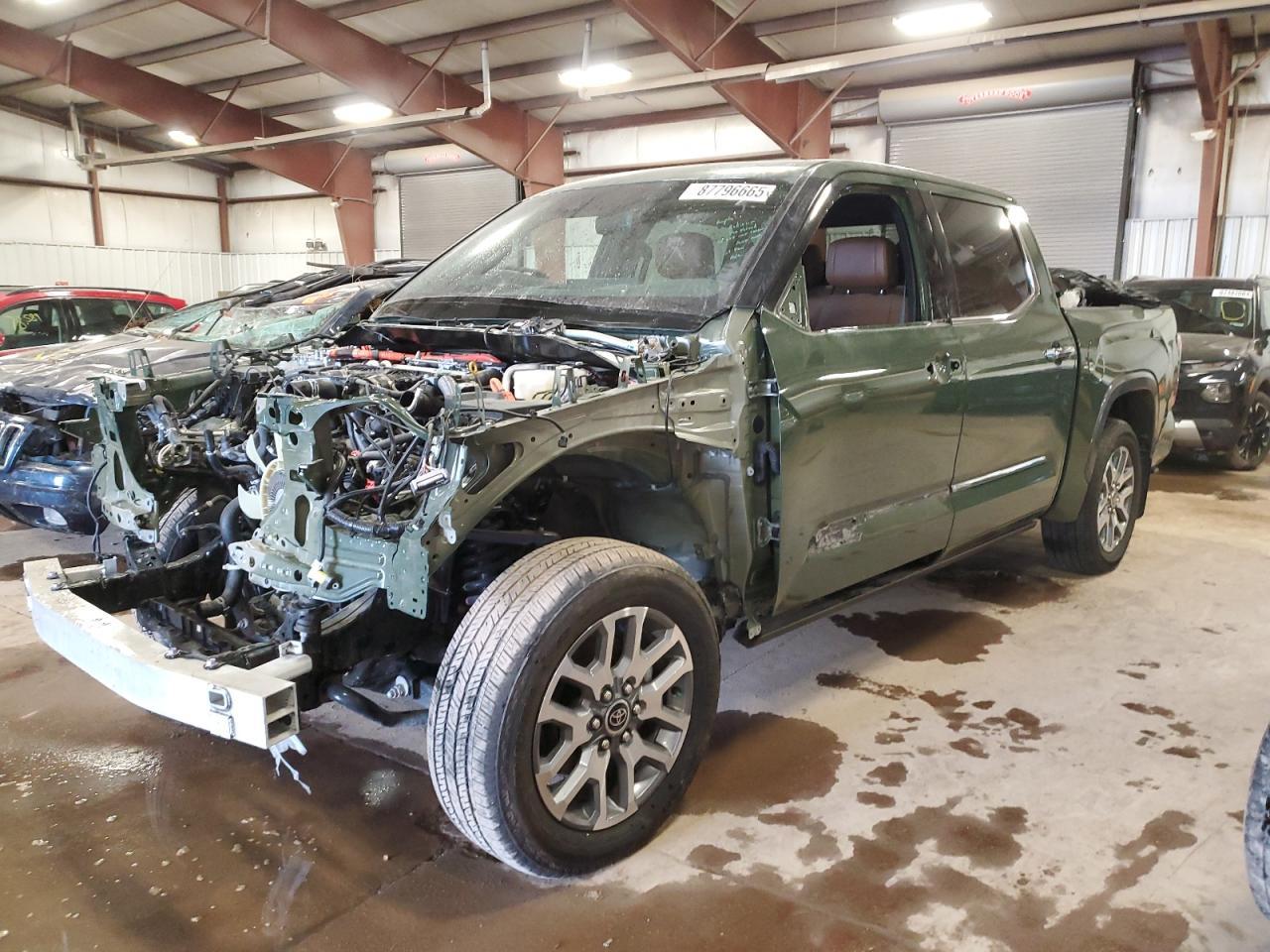 2023 TOYOTA TUNDRA CRE