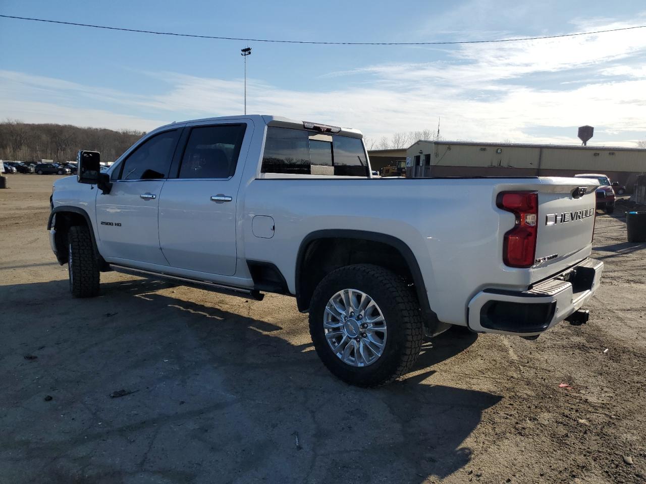 2021 CHEVROLET SILVERADO - Фото 2