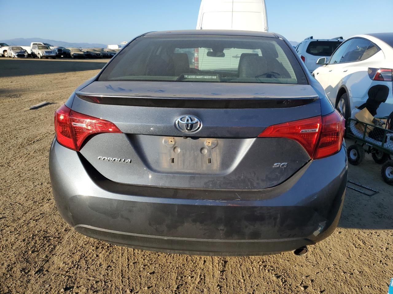 2018 TOYOTA COROLLA L - Image 6
