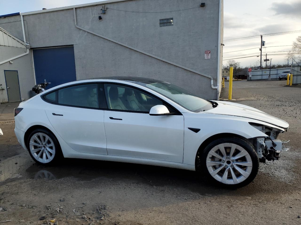 2023 TESLA MODEL 3 - Фото 4