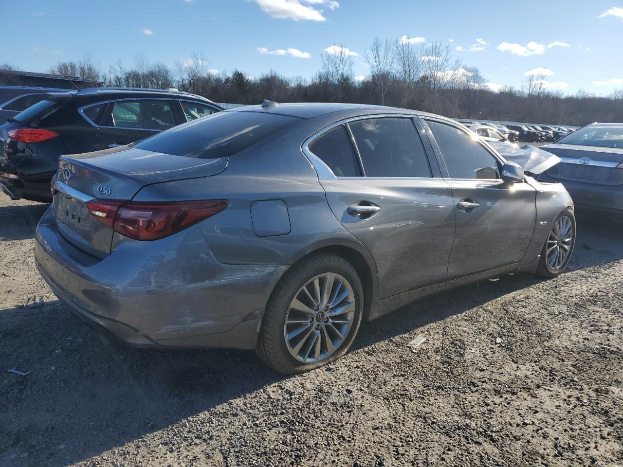 2018 INFINITI Q50 LUXE - Image 3