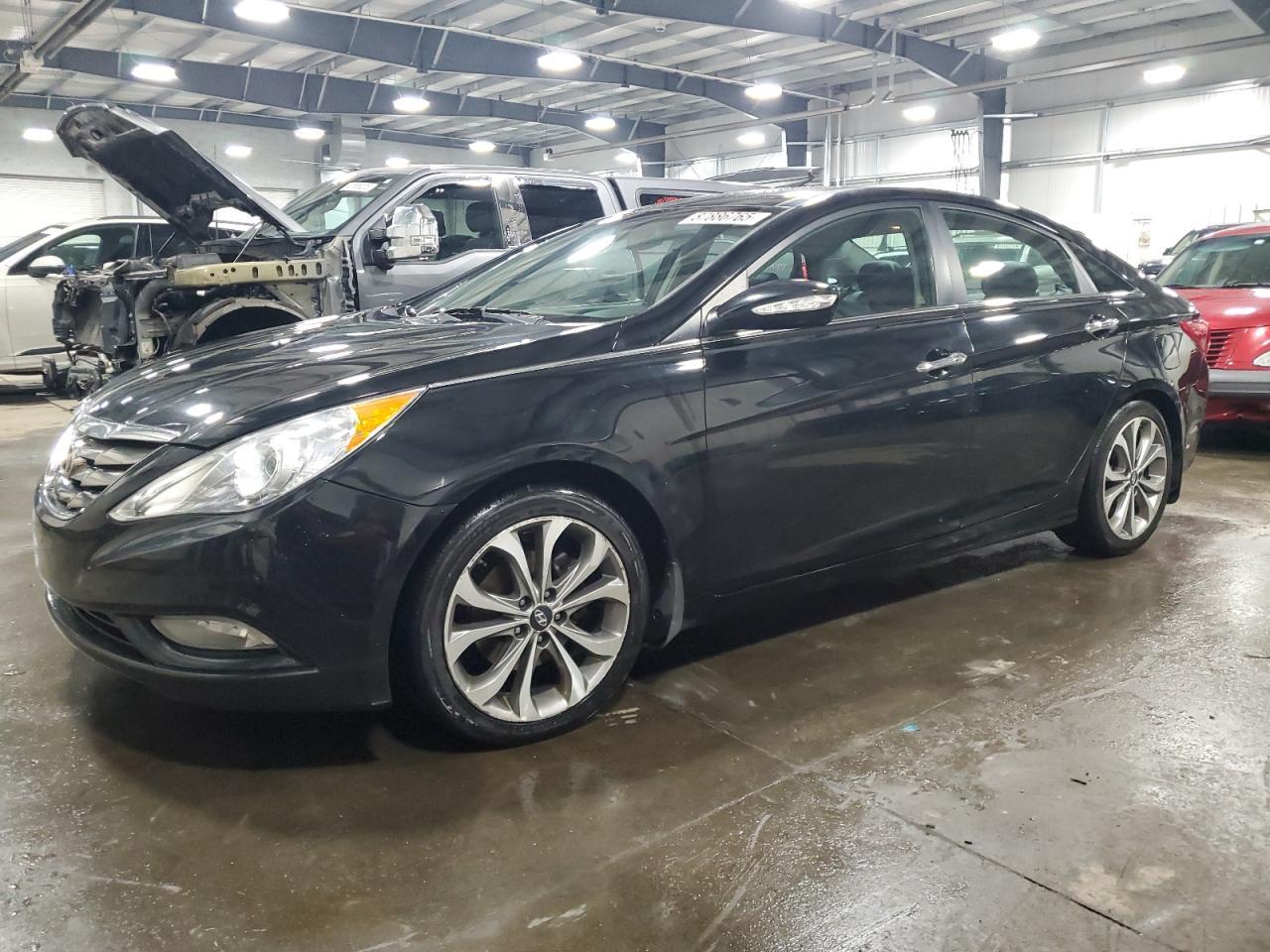 2013 HYUNDAI SONATA SE
