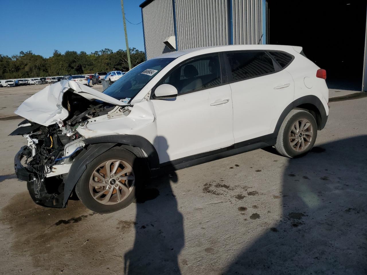 2016 HYUNDAI TUCSON SE