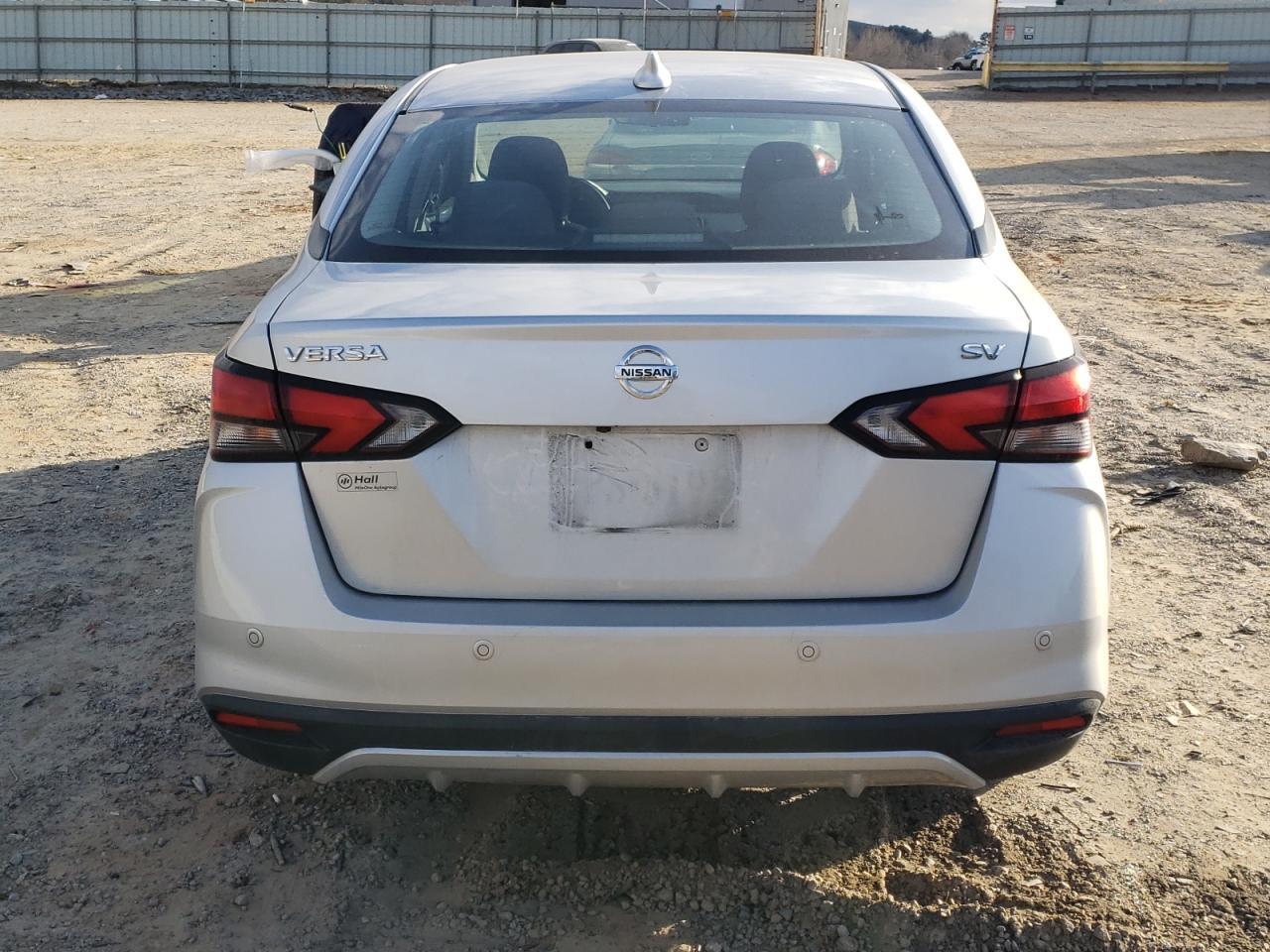 2021 NISSAN VERSA SV - Фото 6