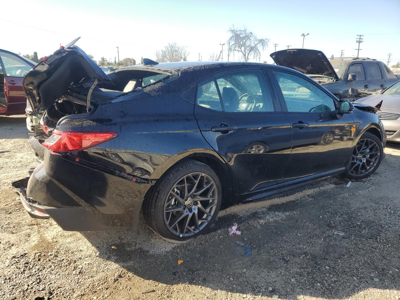 2025 TOYOTA CAMRY XSE - Фото 3