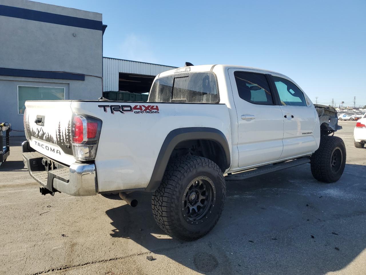2023 TOYOTA TACOMA DOU - Фото 3