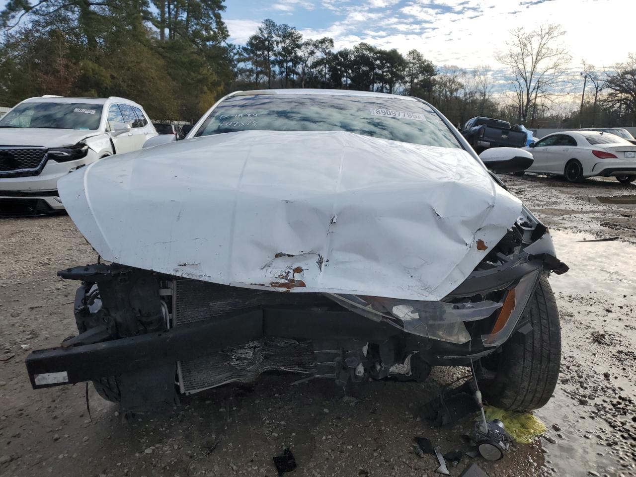 2019 HYUNDAI ELANTRA SE - Image 5