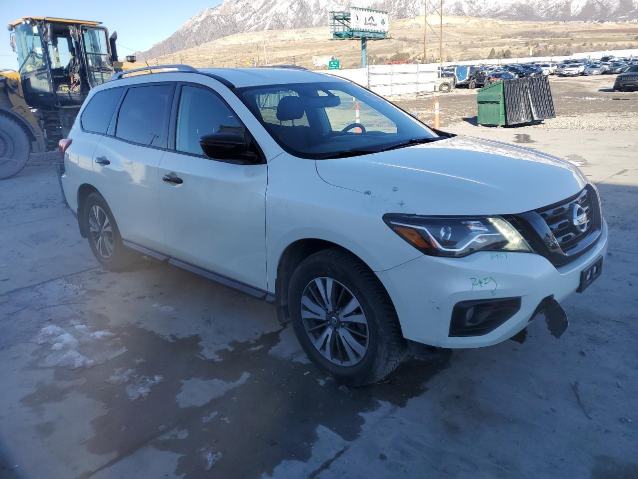 2017 NISSAN PATHFINDER - Image 4