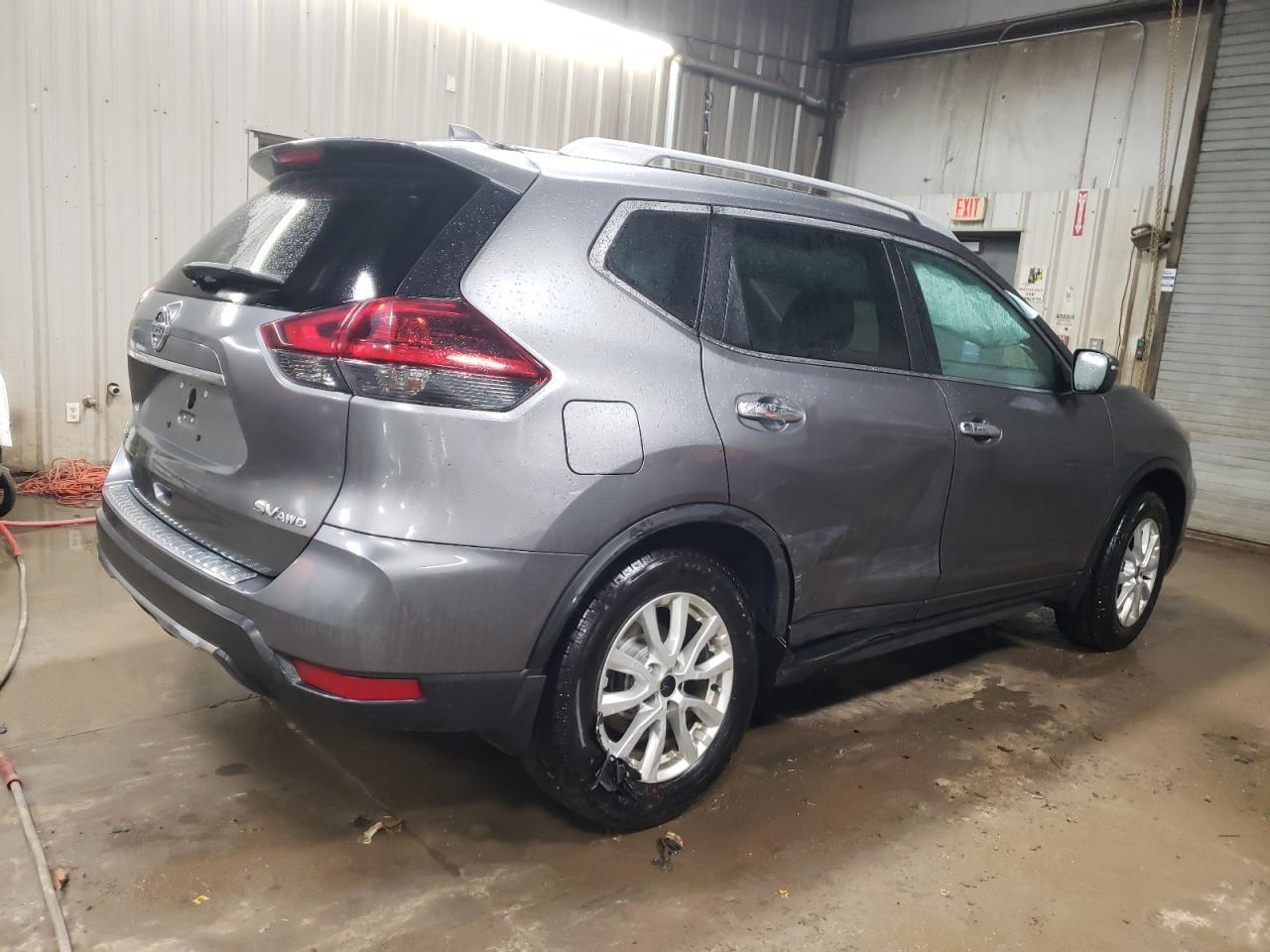 2018 NISSAN ROGUE S - Фото 3