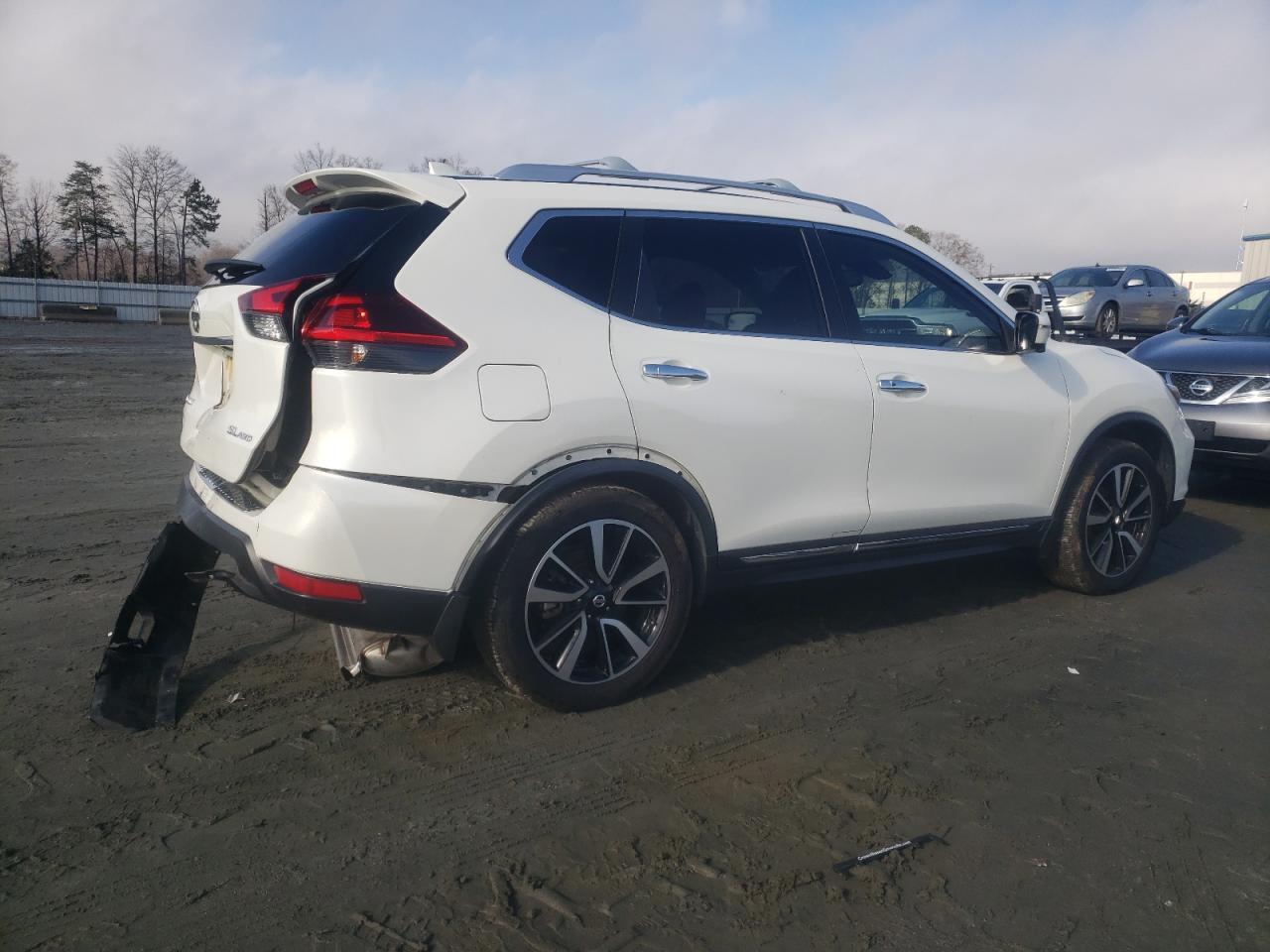 2018 NISSAN ROGUE S - Фото 3