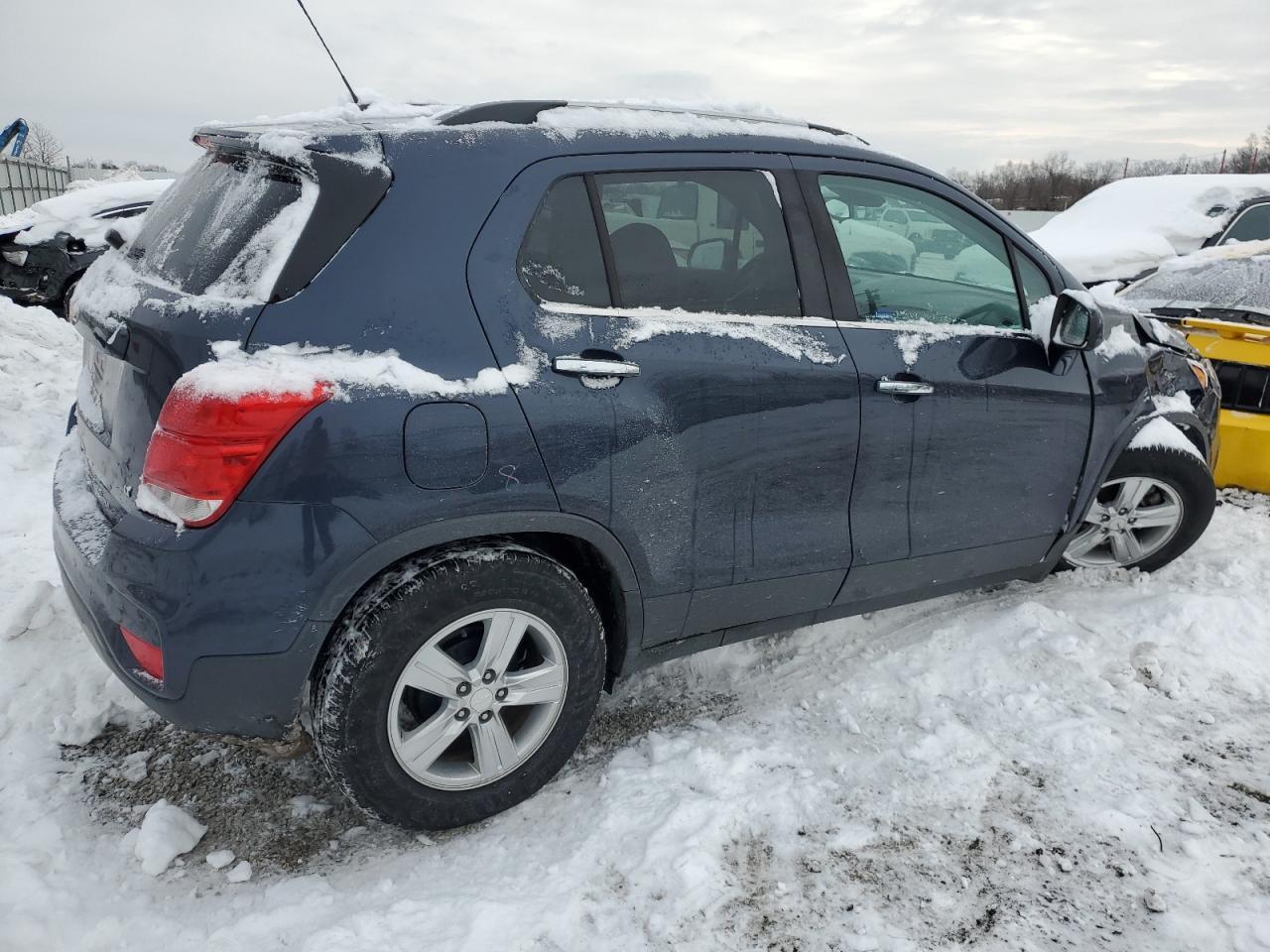 2018 CHEVROLET TRAX 1LT - Image 3