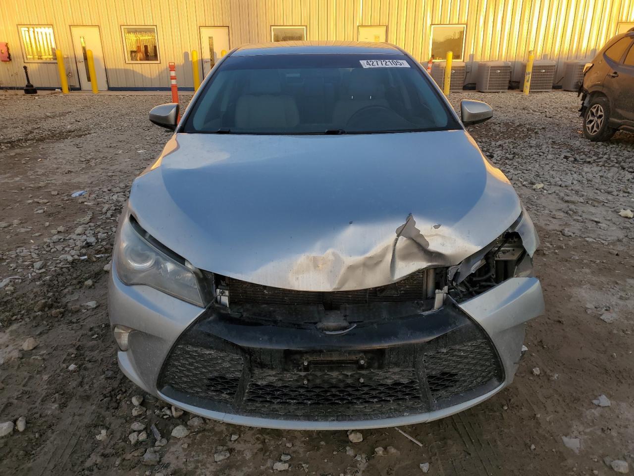 2016 TOYOTA CAMRY LE - Фото 5
