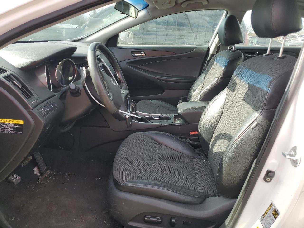 2011 HYUNDAI SONATA SE - Image 7