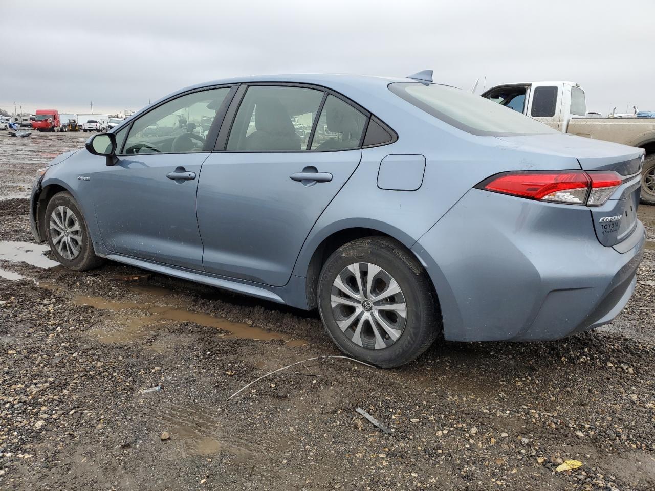 2021 TOYOTA COROLLA LE - Фото 2
