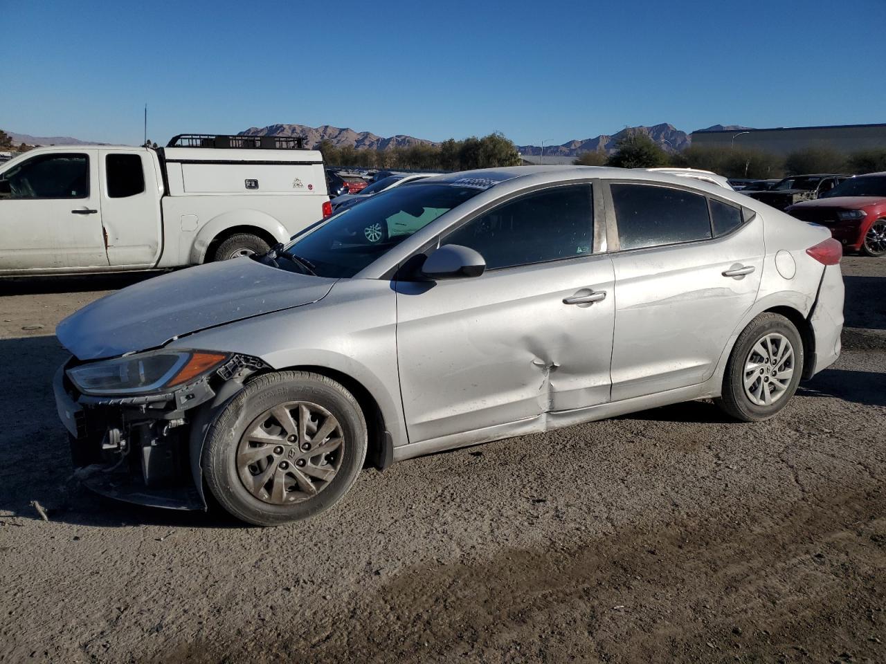 2018 HYUNDAI ELANTRA SE