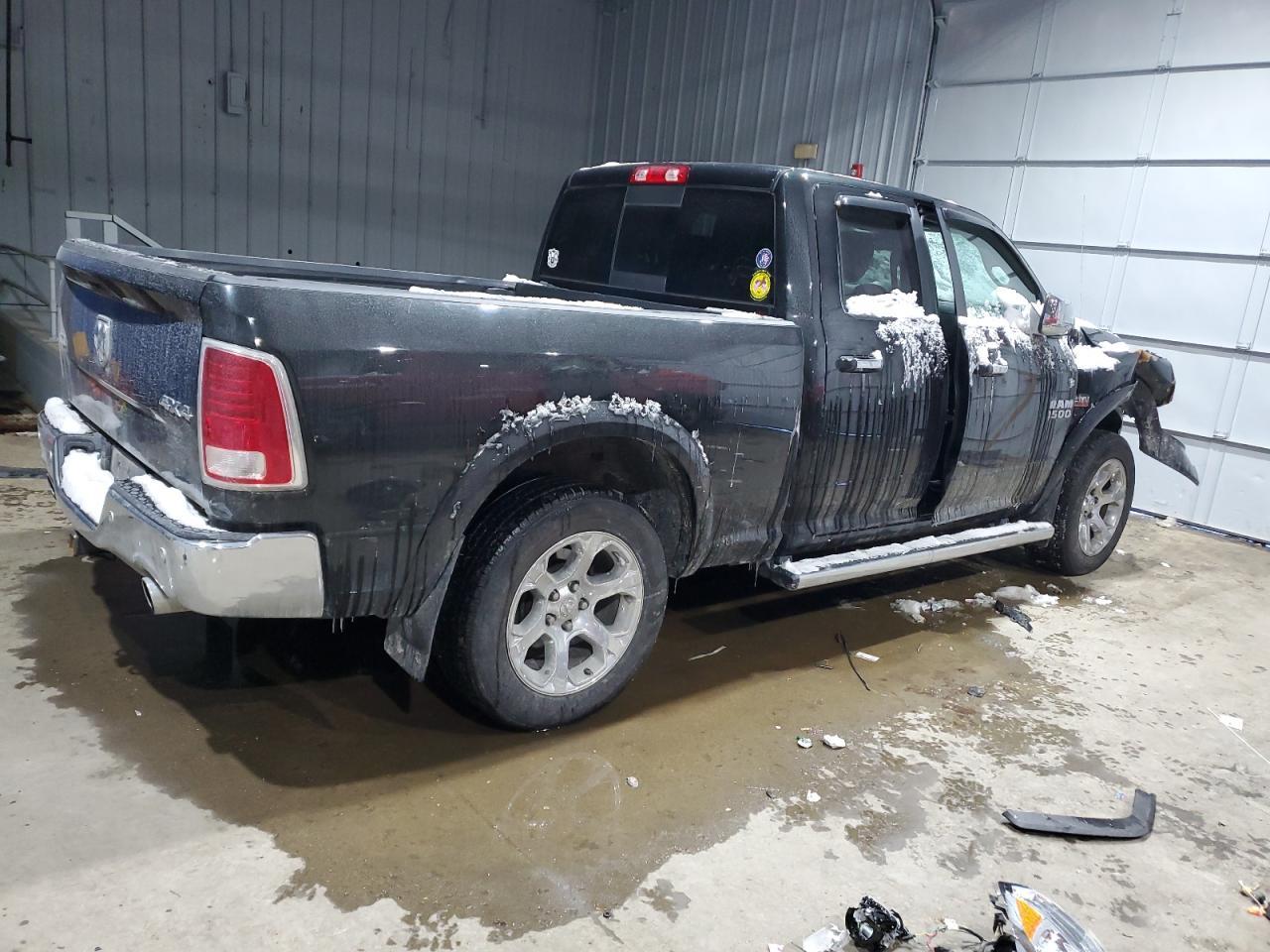 2017 RAM 1500 LARAM - Фото 3