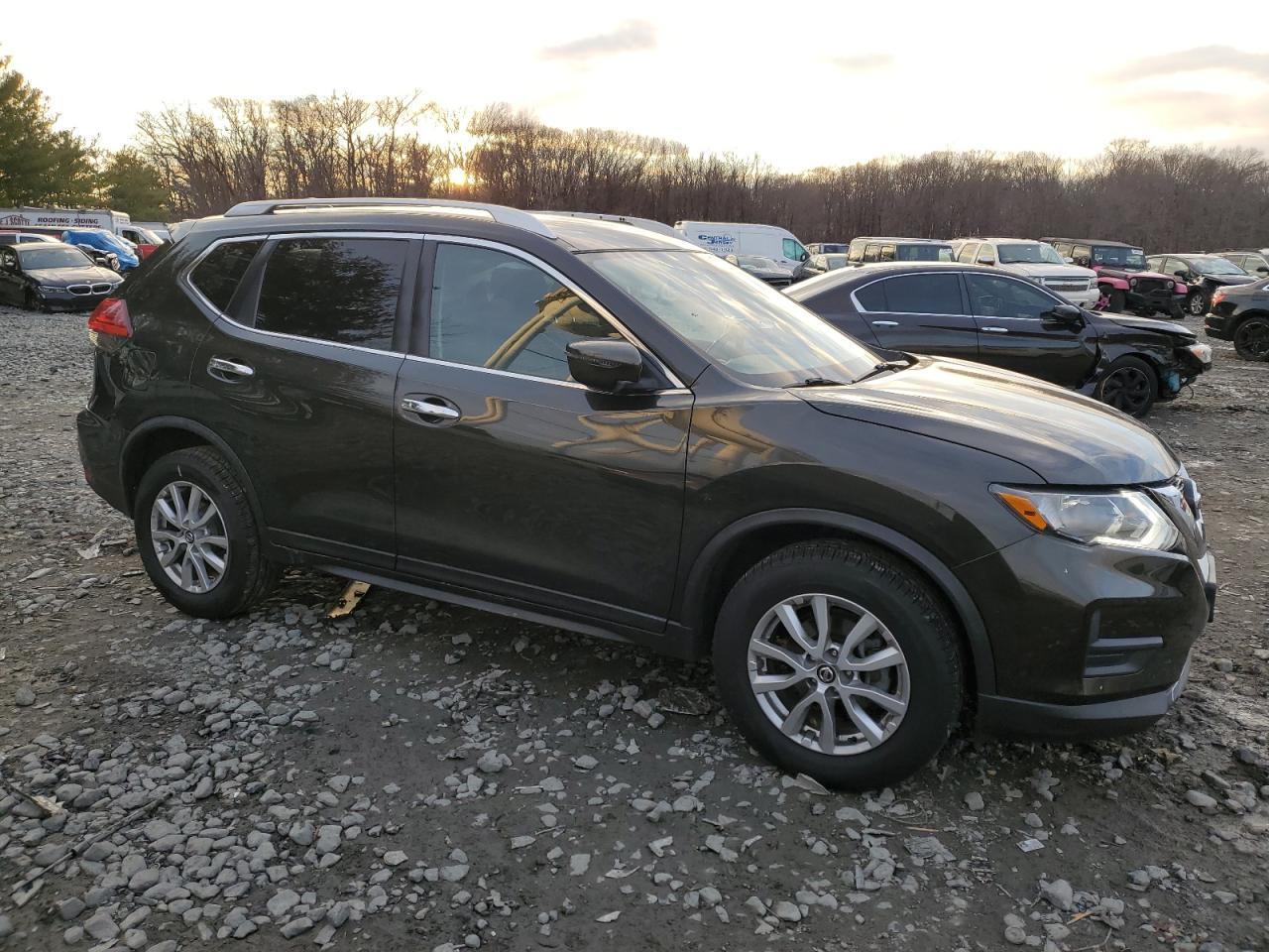 2017 NISSAN ROGUE S - Image 4