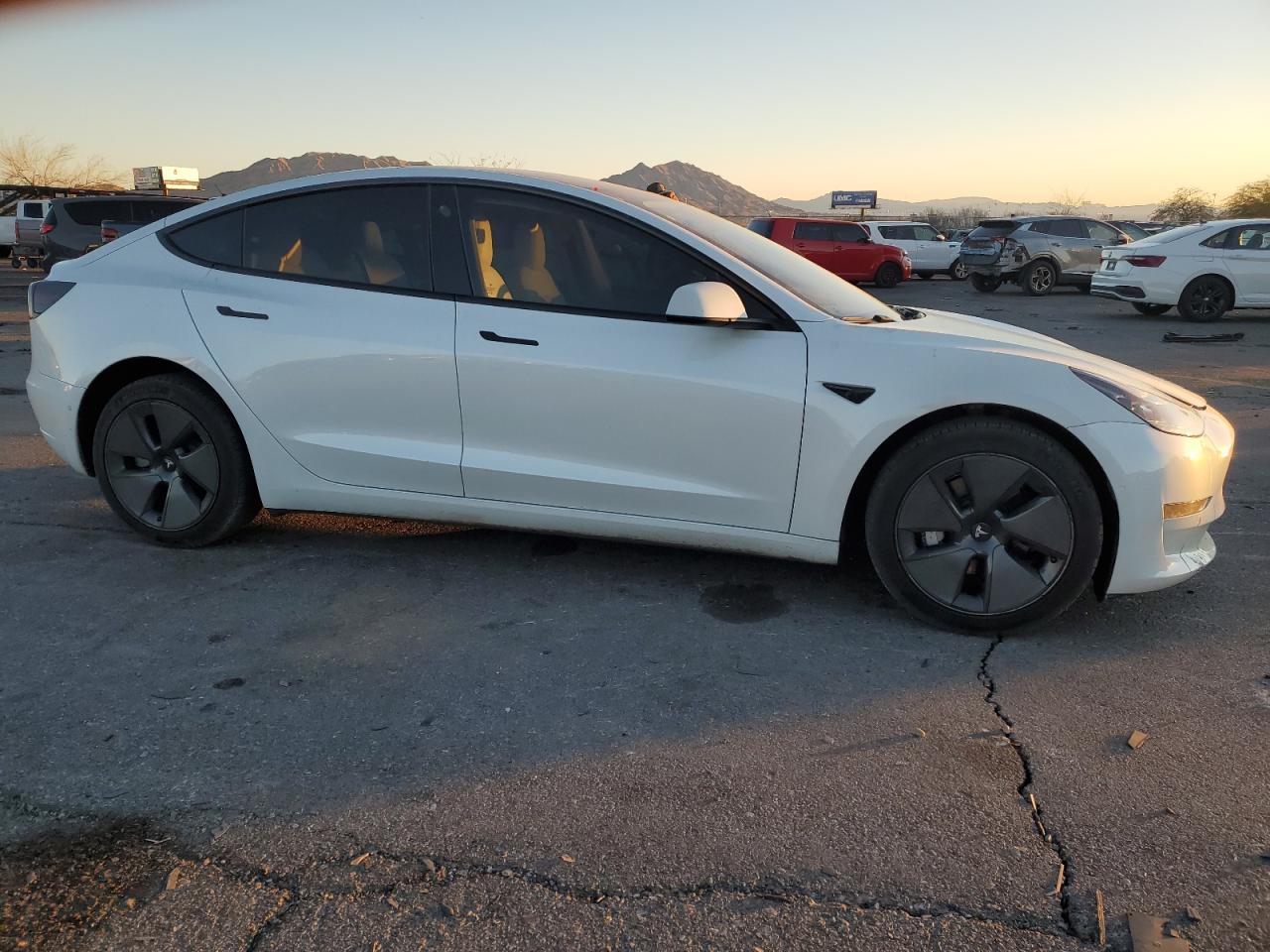 2021 TESLA MODEL 3 - Фото 4