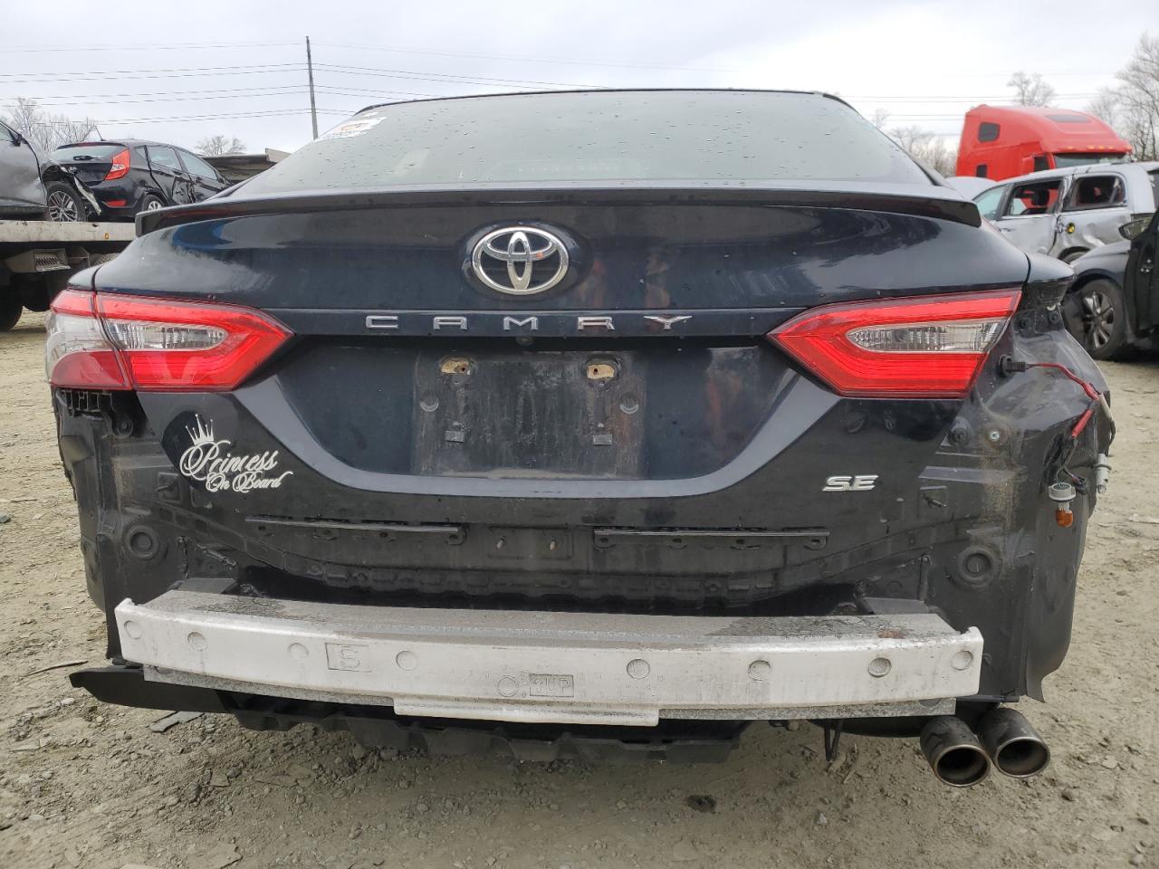 2018 TOYOTA CAMRY L - Image 6