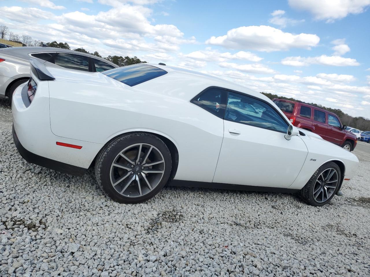2023 DODGE CHALLENGER - Фото 3