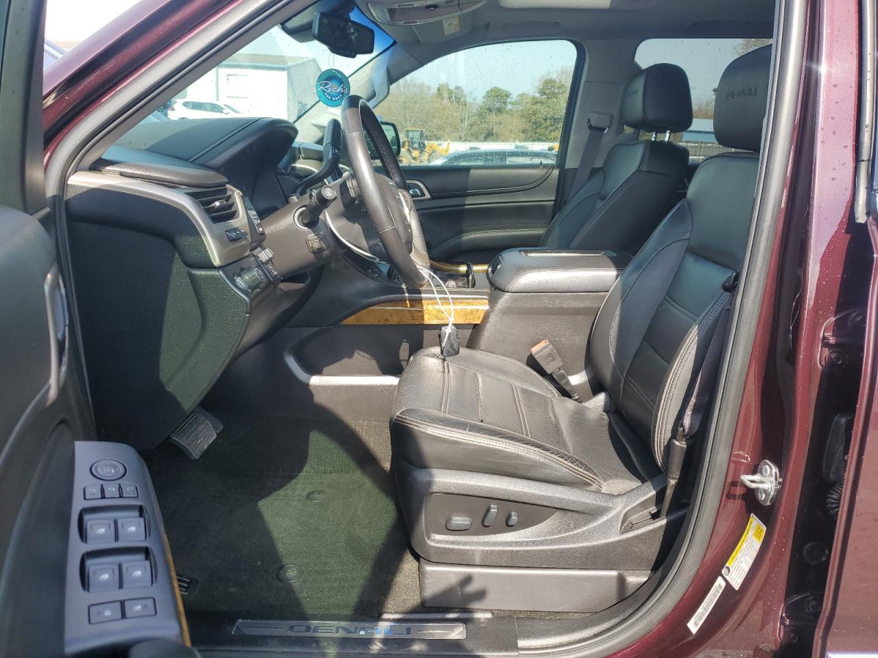 2017 GMC YUKON DENA - Фото 7