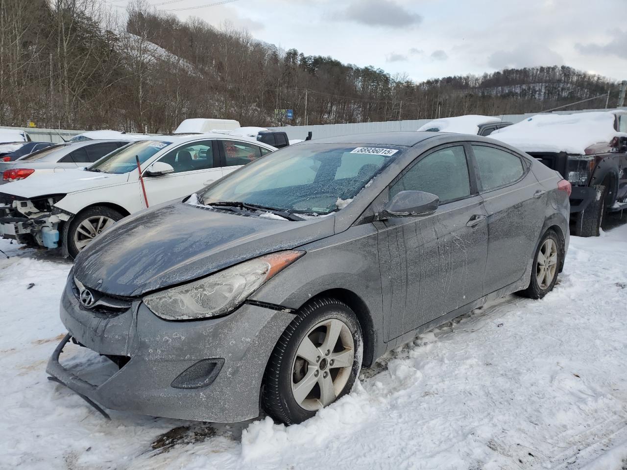 2013 HYUNDAI ELANTRA GL