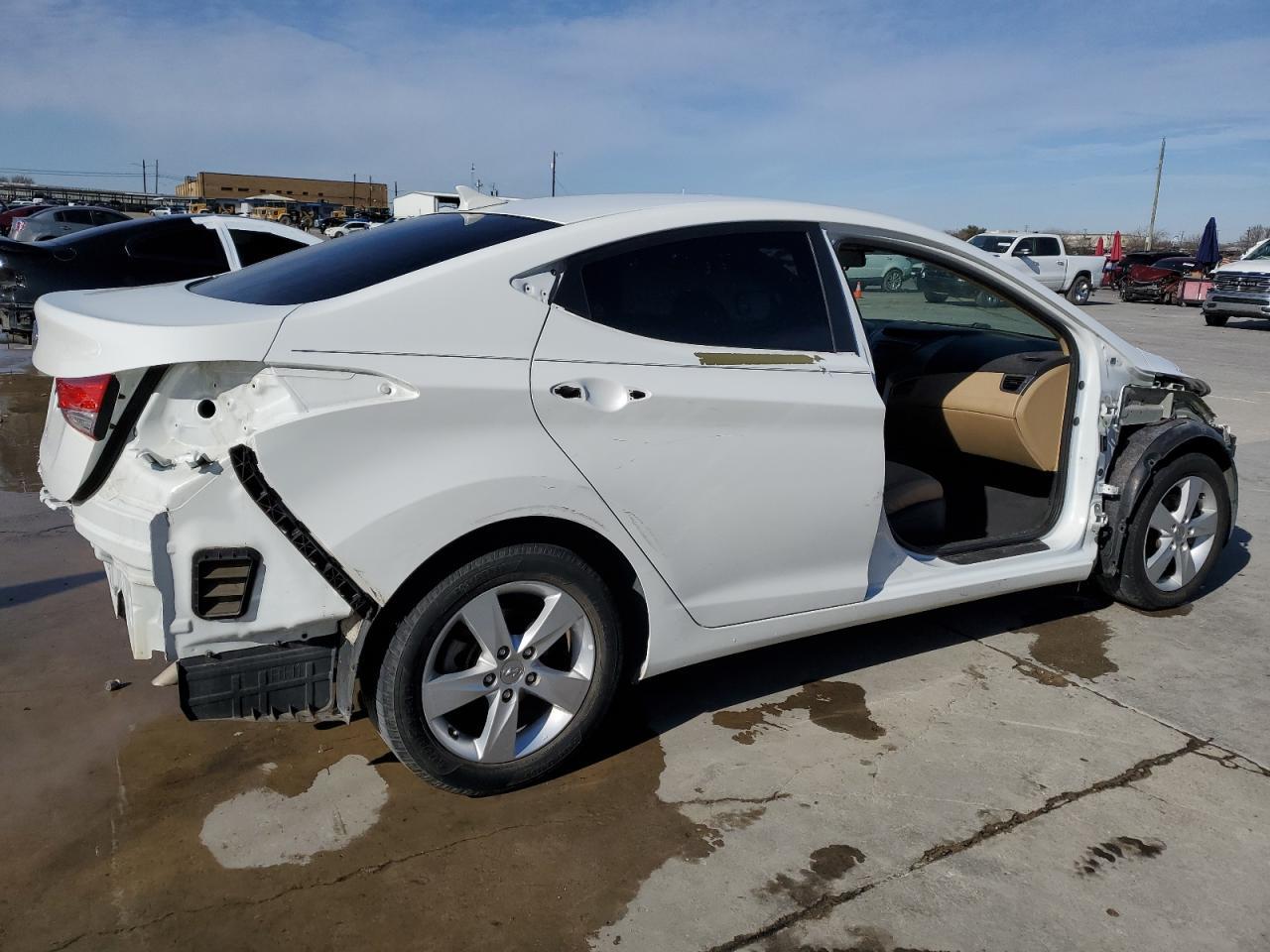 2013 HYUNDAI ELANTRA GL - Image 3