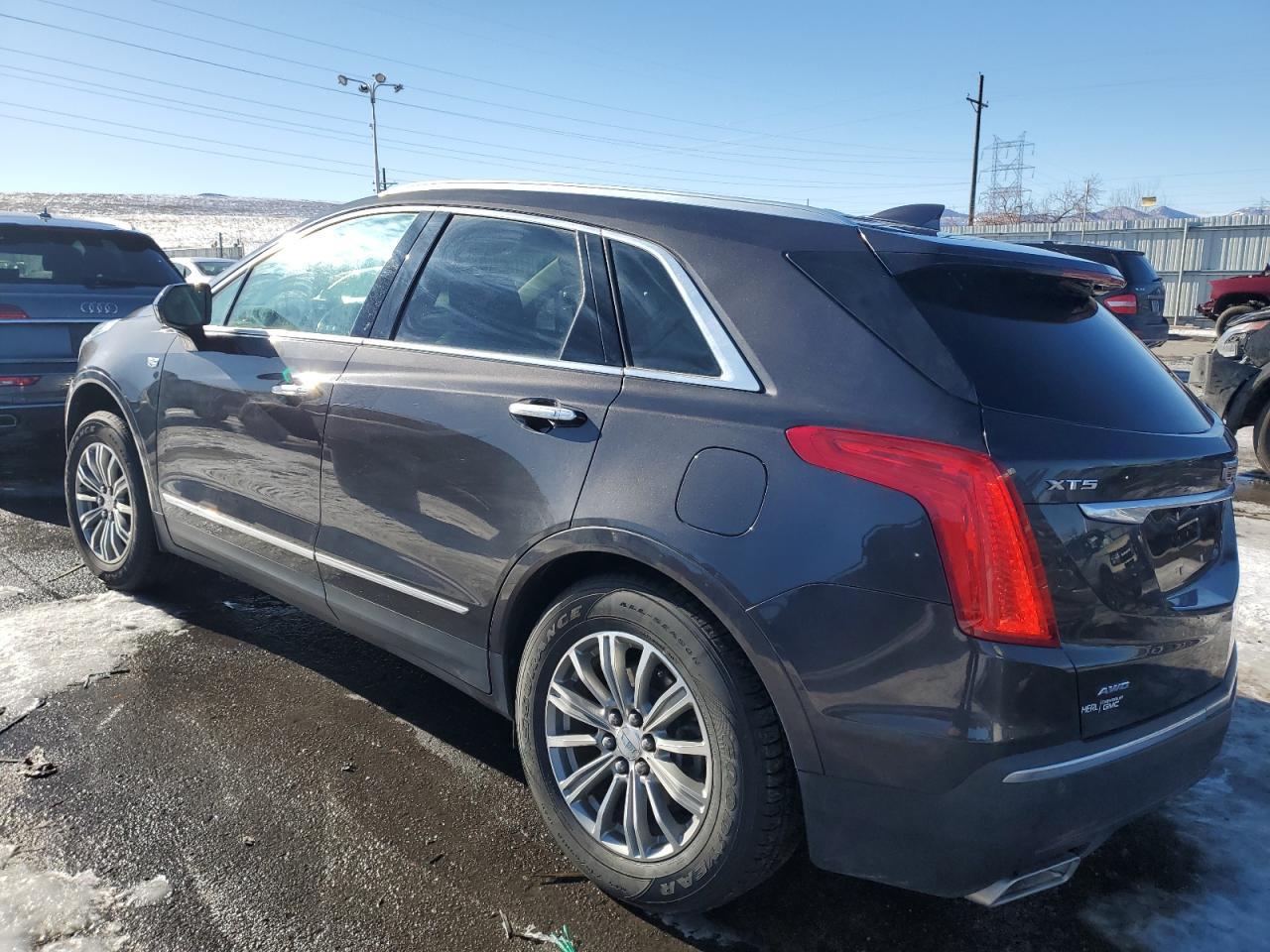 2019 CADILLAC XT5 LUXURY - Фото 2