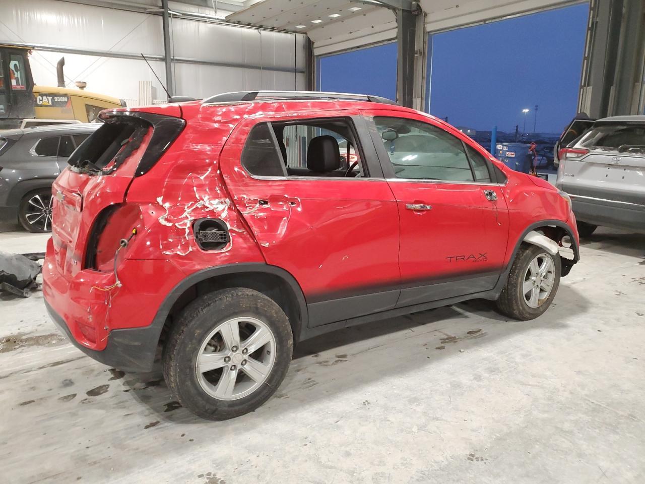 2018 CHEVROLET TRAX 1LT - Image 3