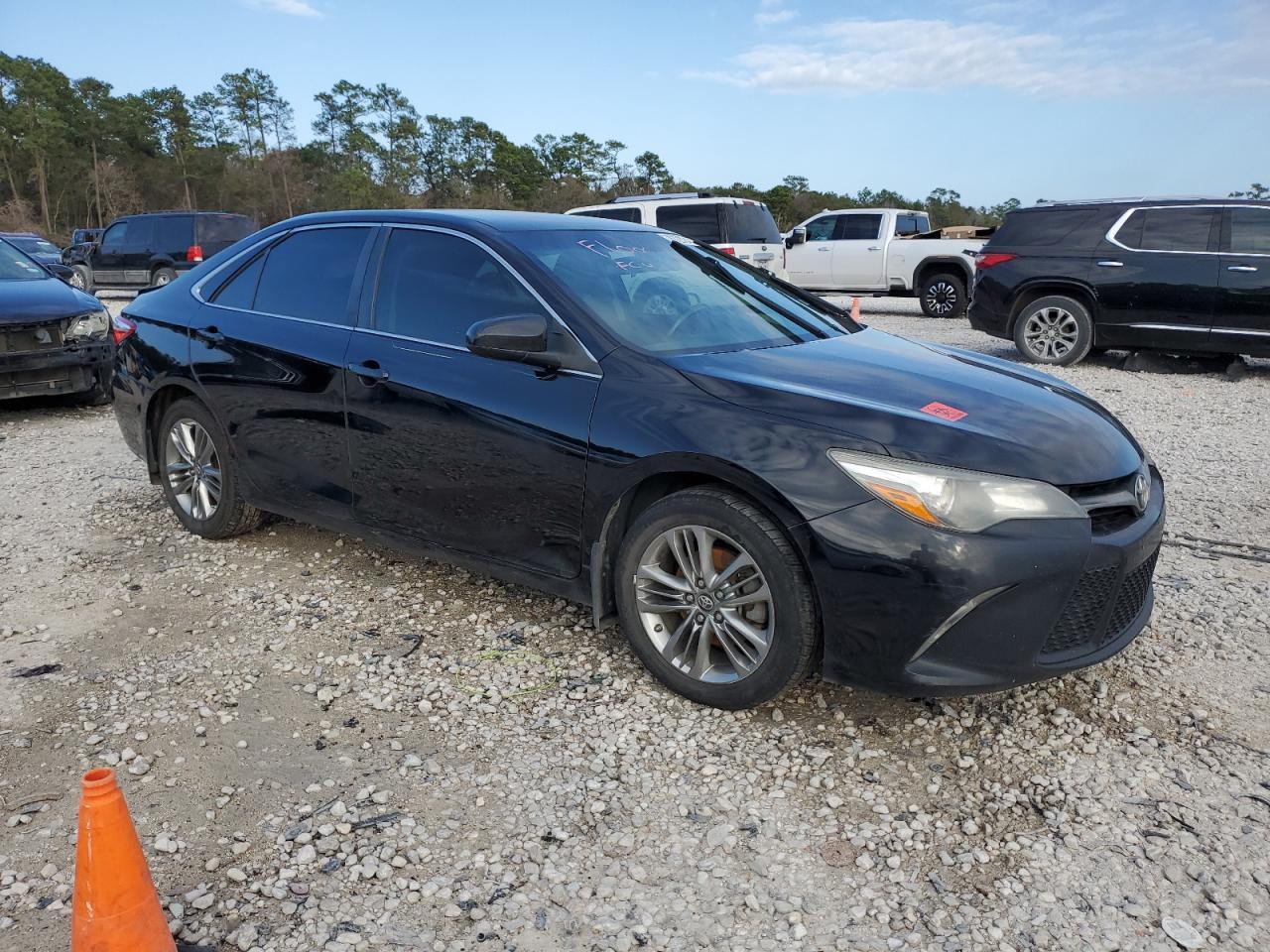 2017 TOYOTA CAMRY LE - Image 4