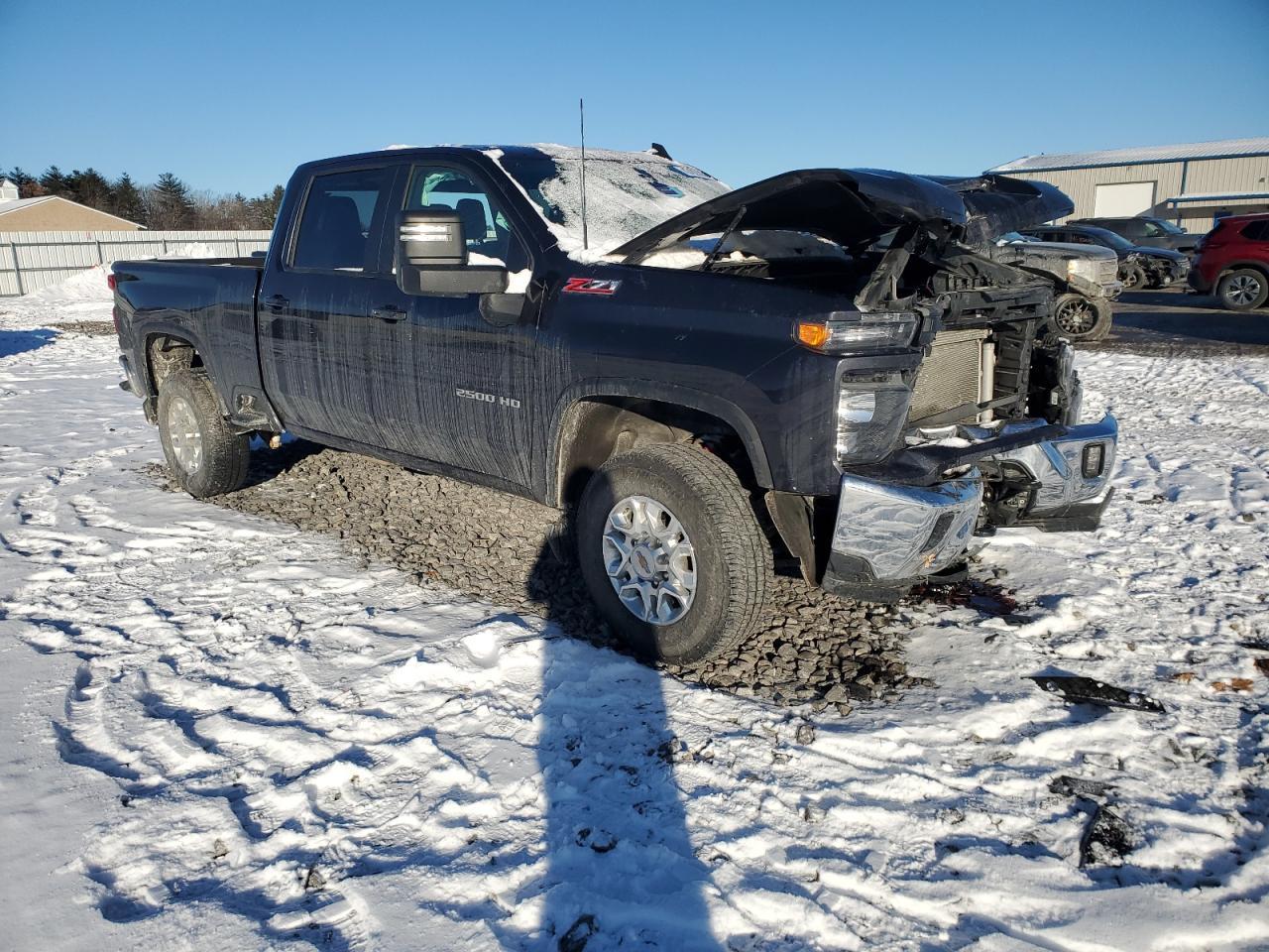 2024 CHEVROLET SILVERADO - Image 4