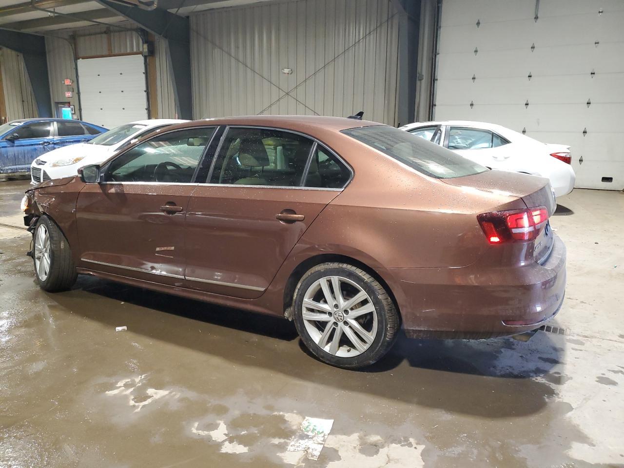 2017 VOLKSWAGEN JETTA SEL - Фото 2