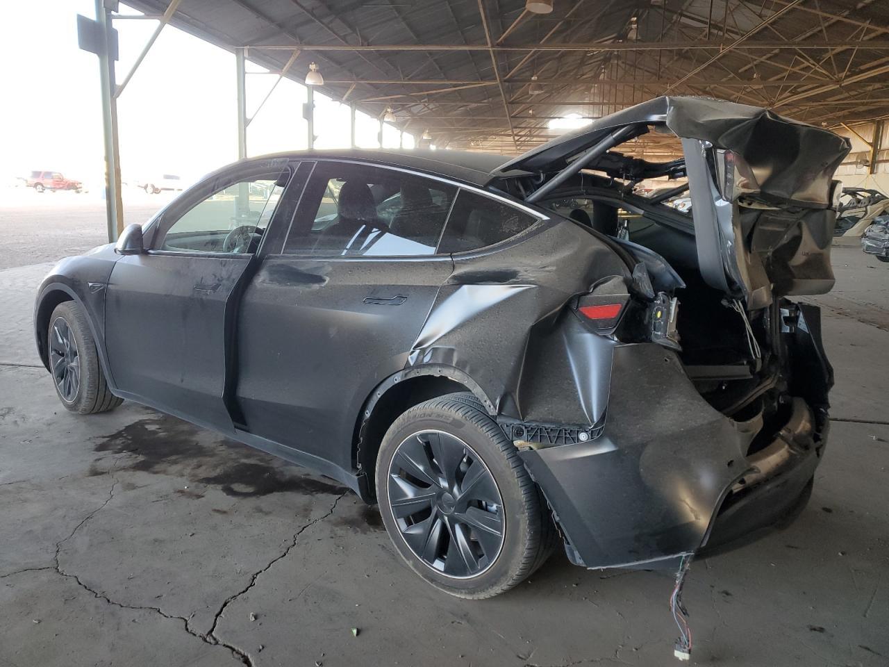 2023 TESLA MODEL Y - Image 2