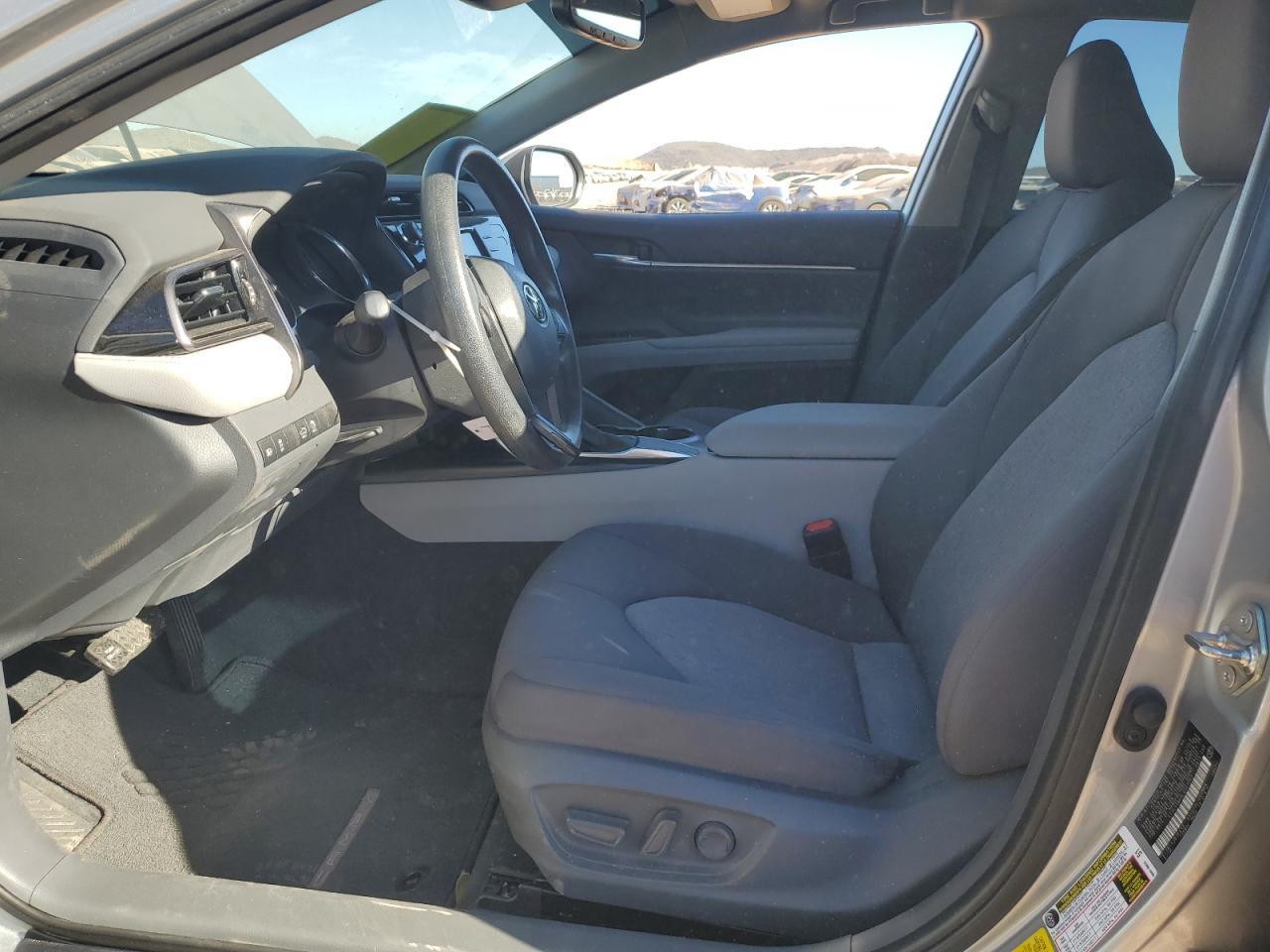 2020 TOYOTA CAMRY LE - Image 7