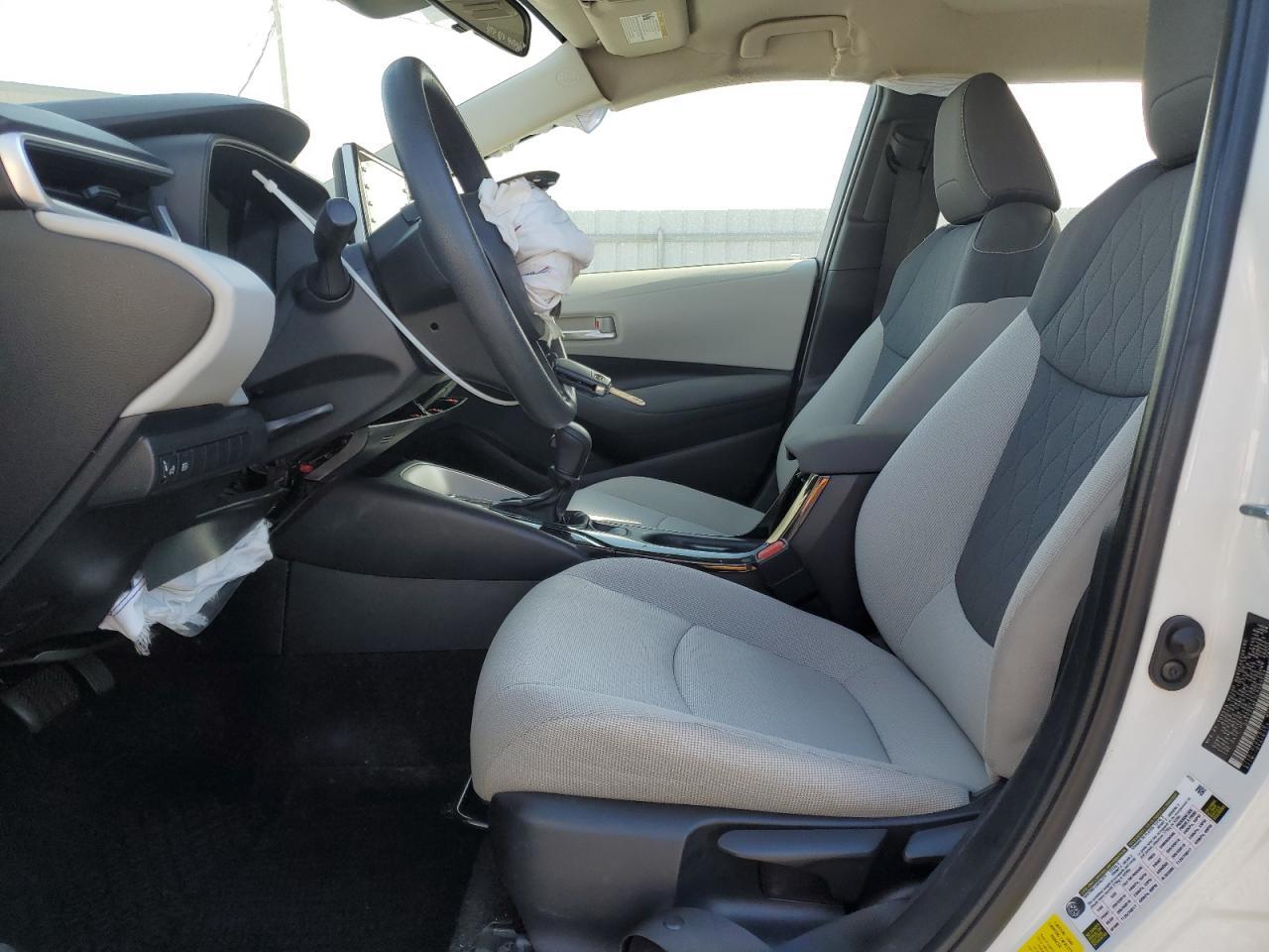 2020 TOYOTA COROLLA LE - Фото 7