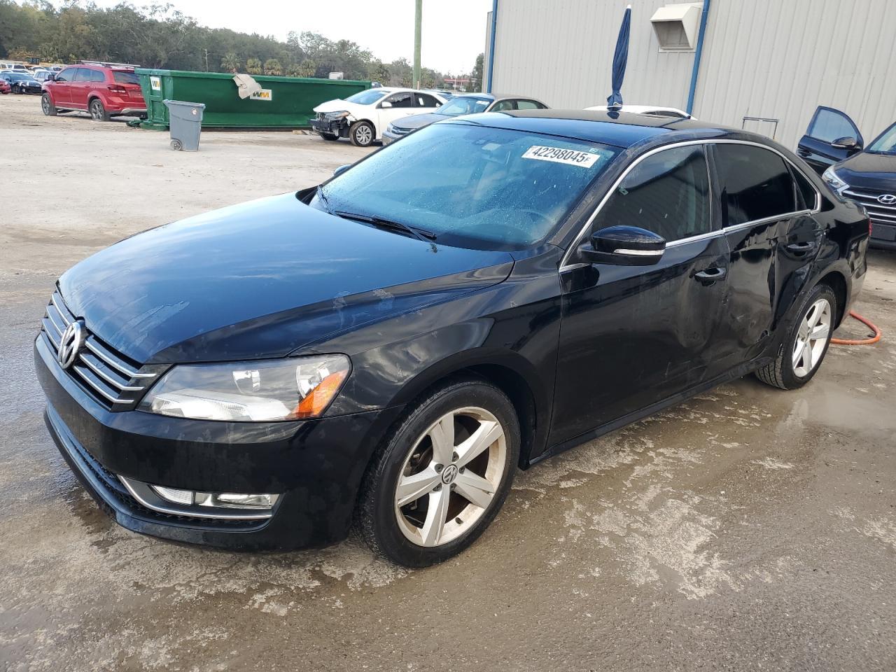 2015 VOLKSWAGEN PASSAT S