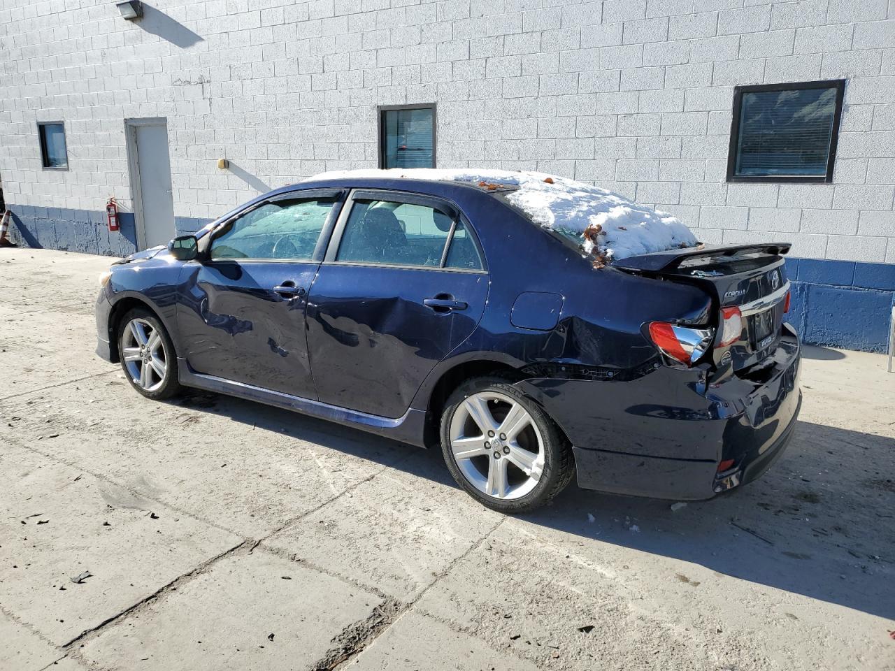 2013 TOYOTA COROLLA BA - Image 2