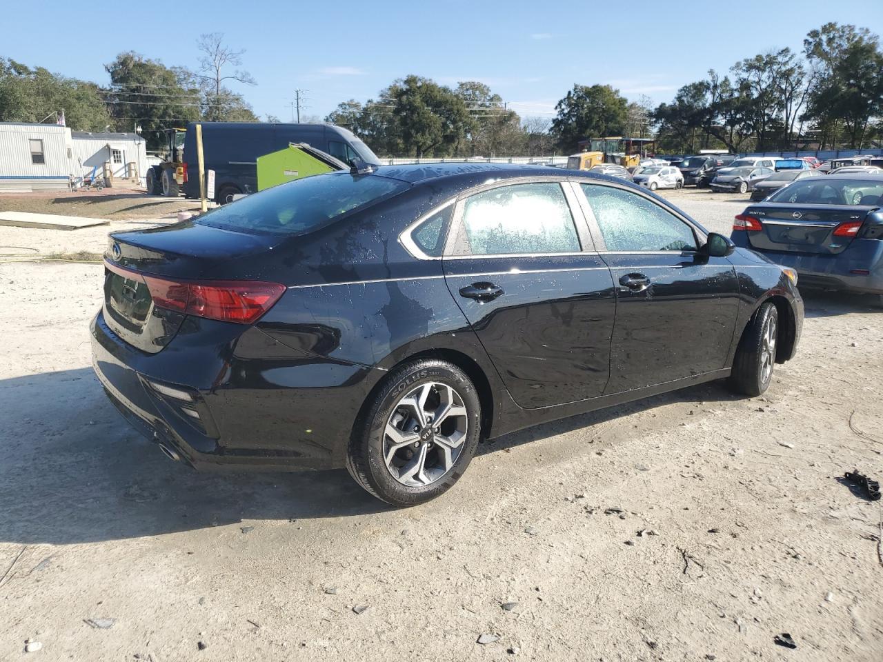 2021 KIA FORTE FE - Image 3