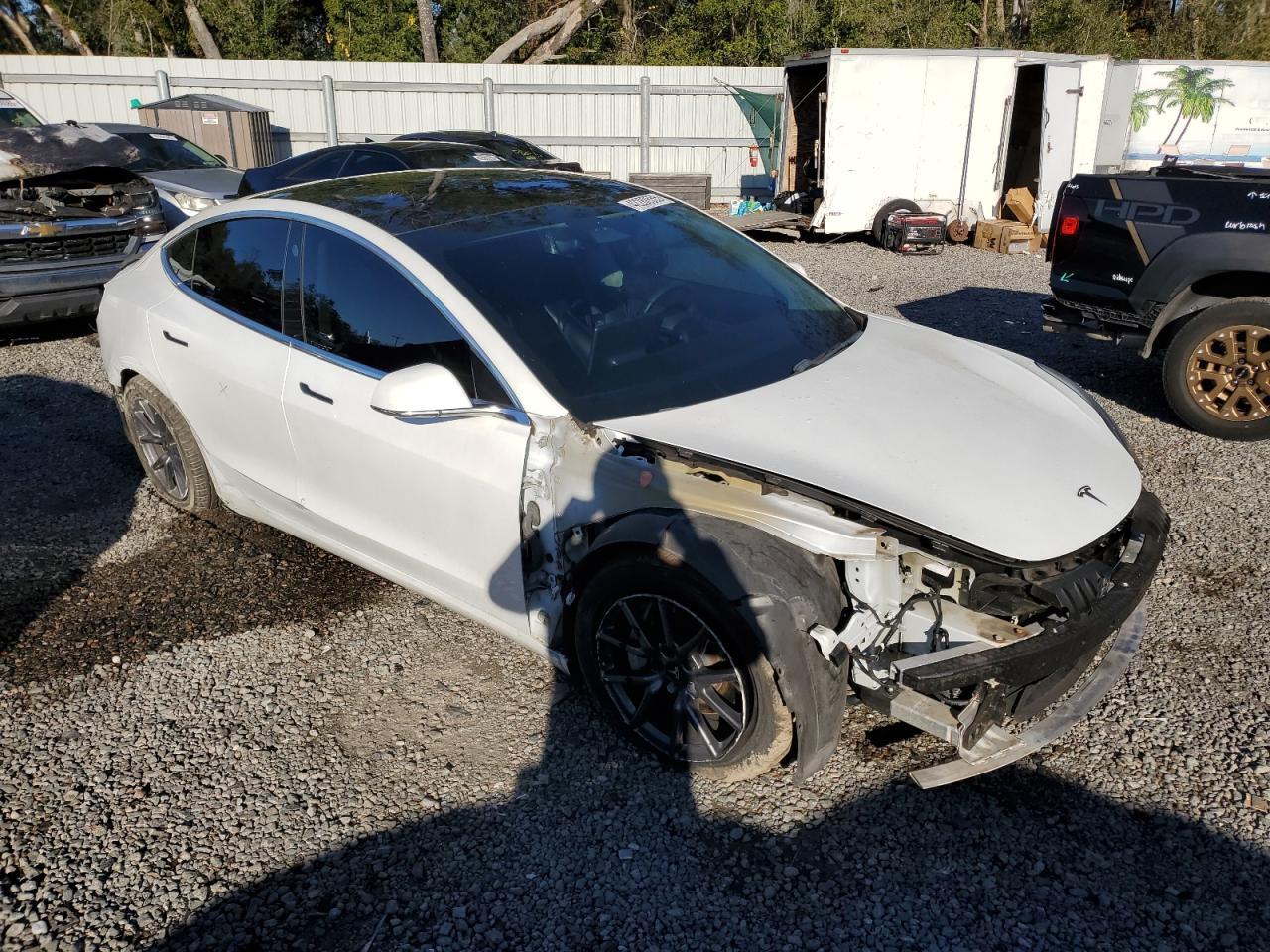 2019 TESLA MODEL 3 - Image 4