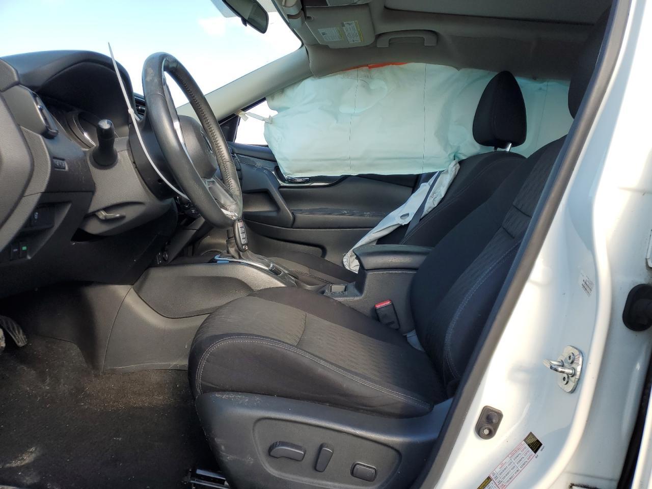 2017 NISSAN ROGUE S - Image 7