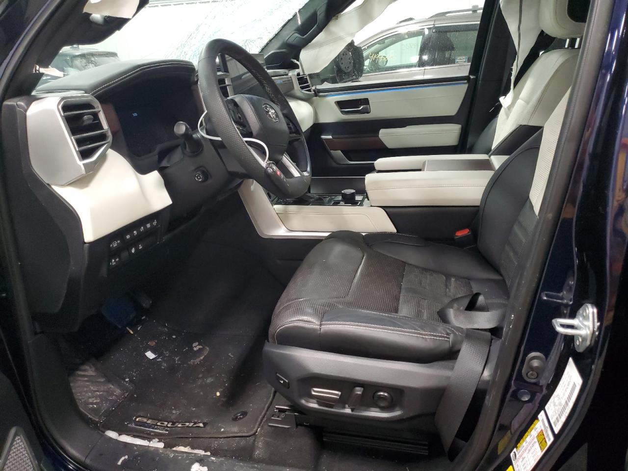 2023 TOYOTA SEQUOIA SR - Image 7