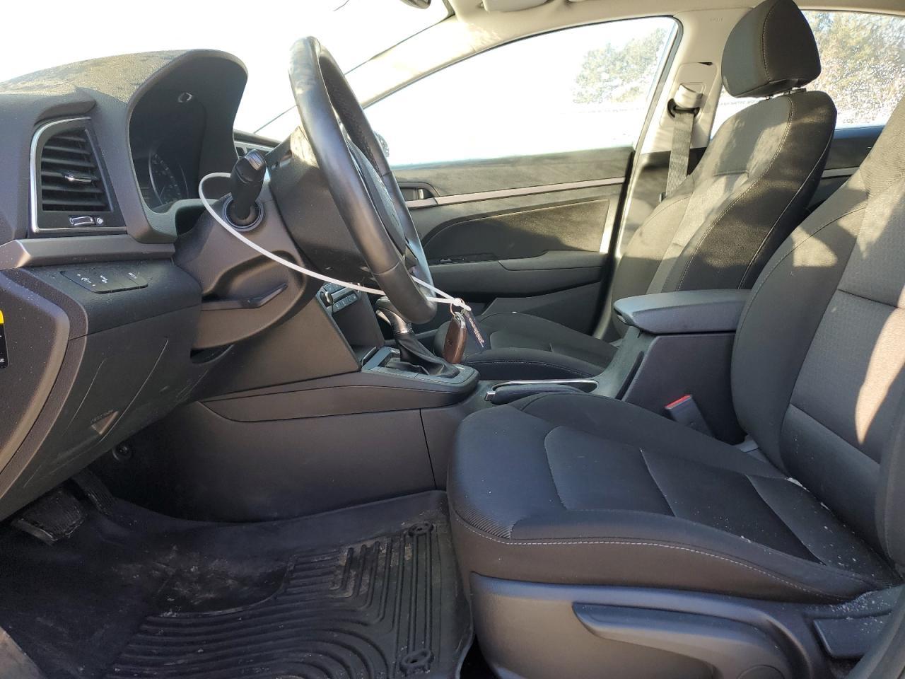 2018 HYUNDAI ELANTRA SE - Фото 7