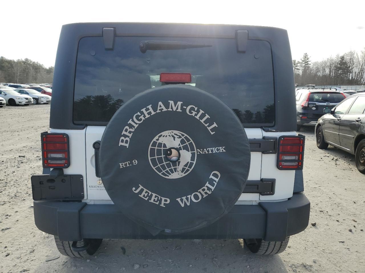 2015 JEEP WRANGLER U - Image 6