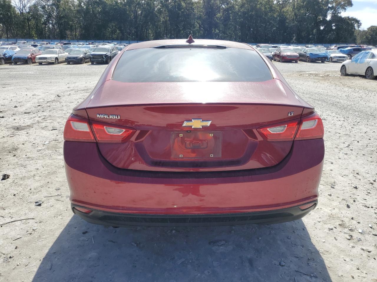 2017 CHEVROLET MALIBU LT - Image 6