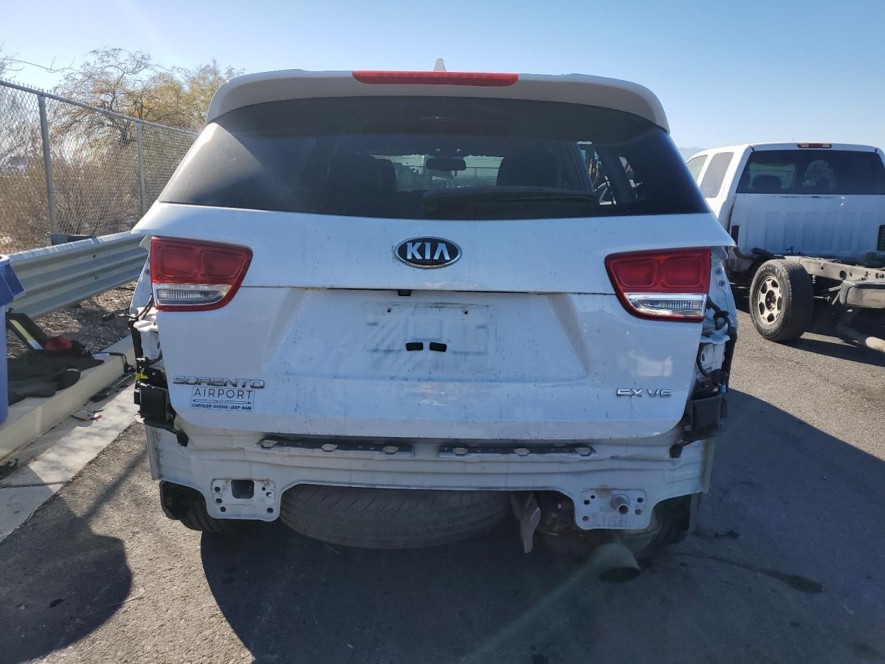 2016 KIA SORENTO EX - Image 6