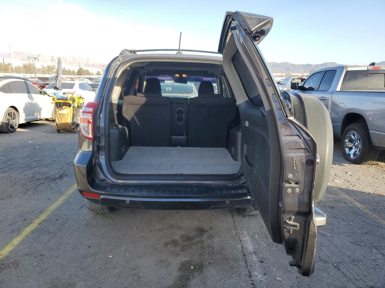 2011 TOYOTA RAV4 SPORT - Фото 6