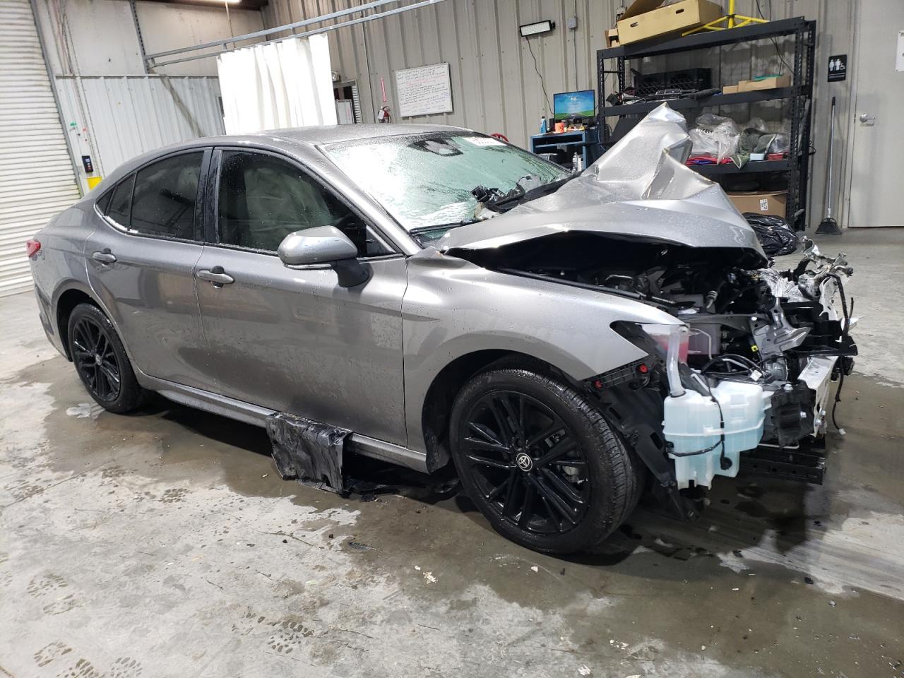 2025 TOYOTA CAMRY XSE - Фото 4